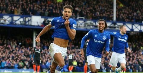 un jugador del everton